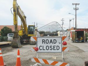 road closed sign.jpg