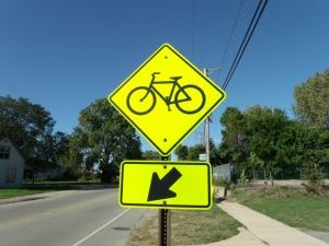 bicycle-crossing-sign-1431139-m.jpg