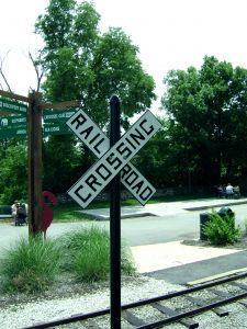 1024435_railroad_crossing.jpg